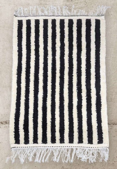 Randig matta Svart -150x100cm
