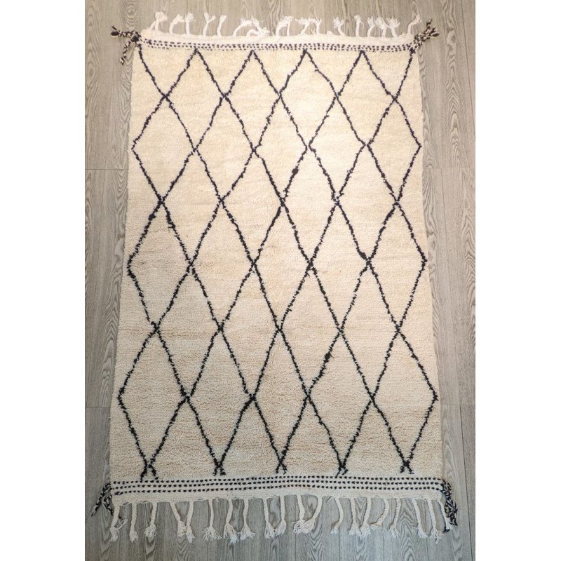 Beni Ourain Matta 242x150 cm Beni Ourain Matta 242x150 cm